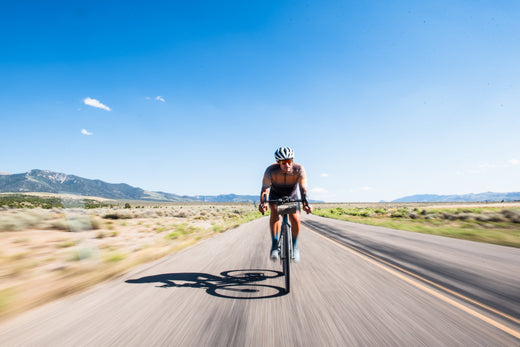 Yuri Hauswald riding his bike.