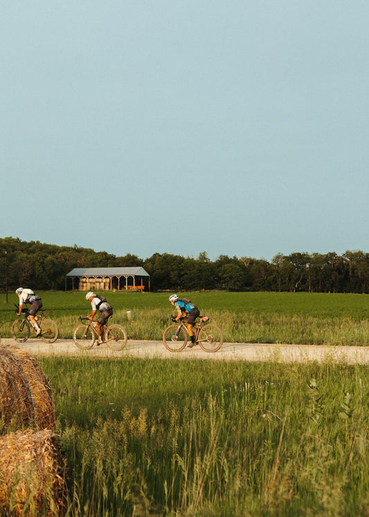 Gravel riders in Kansas 